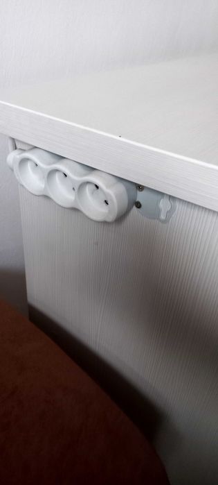 Stolik do robienia paznokci