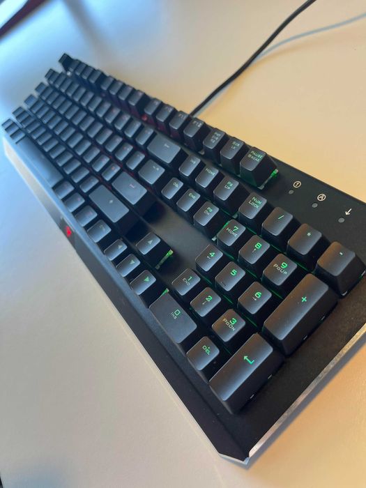 Teclado Mecânico Trust GXT 890