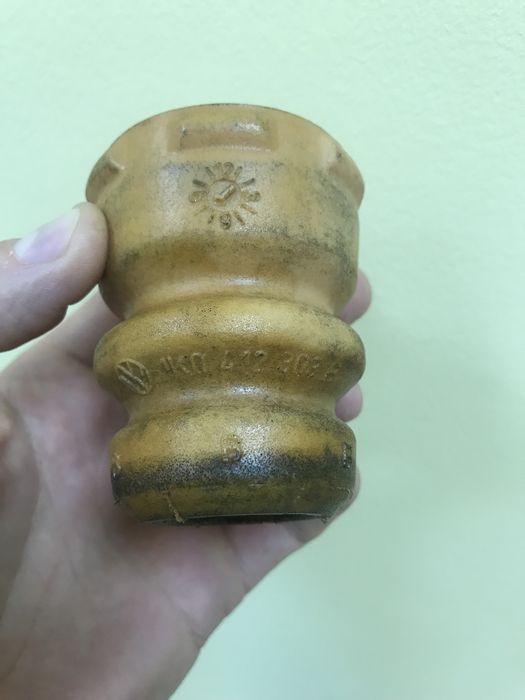 ОРИГИНАЛ. Отбойник переднего амортизатора VAG.Jetta 6.