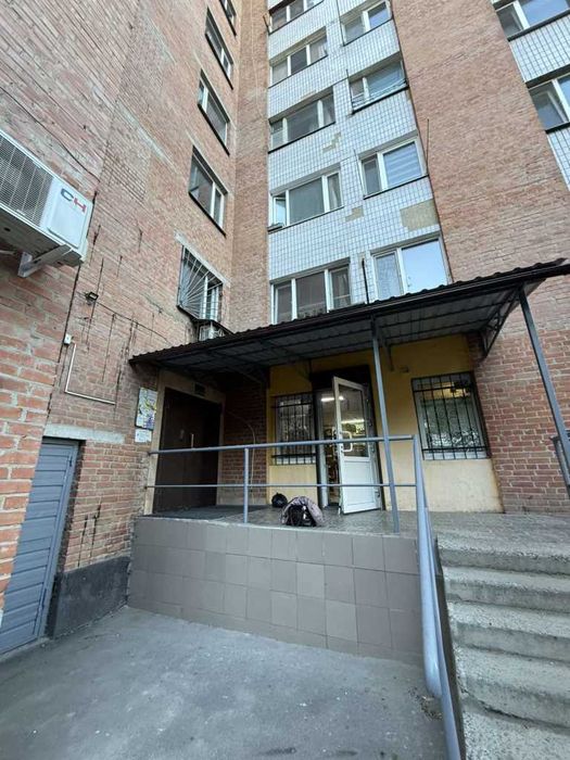 Продам кімнату, 21кв.м, 2/9 поверх, цегла