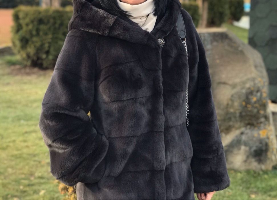 Шуба мутонова довга