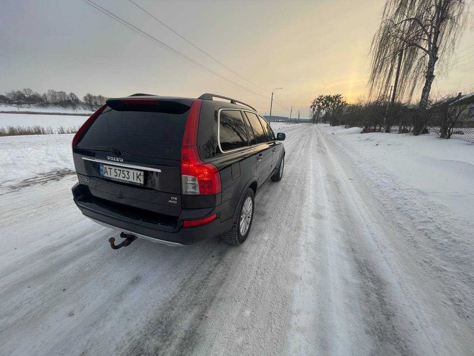 Автомобіль Volvo XC 90