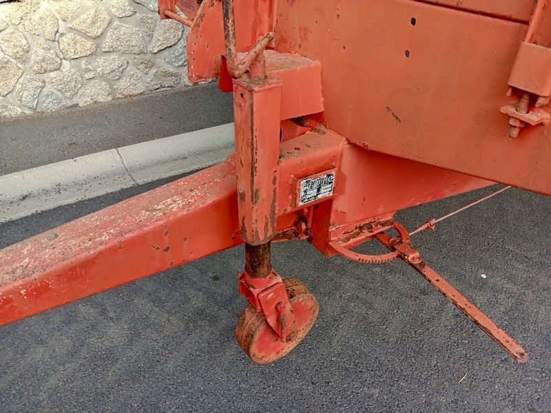 reboque espalhador de estrume