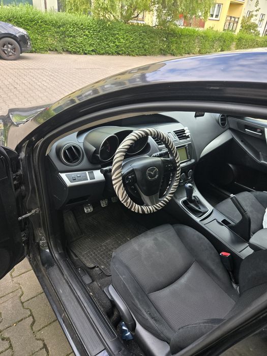 MAZDA 3 Sedan Sprzedam 2012 ROK