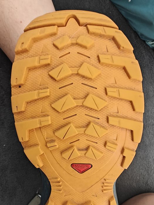 Buty chłopięce firmy Salomon rozm. 34