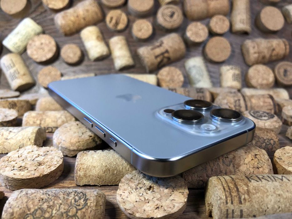 Apple iPhone 15 Pro 128Gb. Natural Titanium