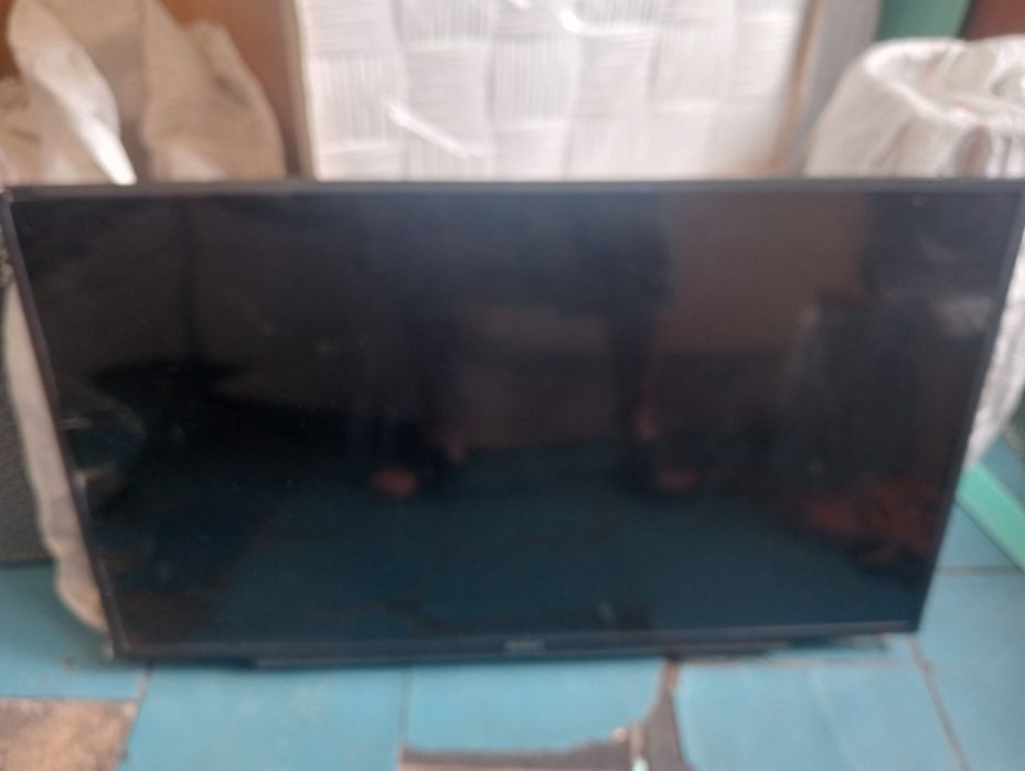 Sony KDL - 40WD653 на запчастини