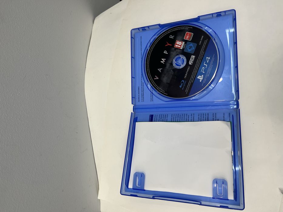 Диск игра для PS4 Vampyr