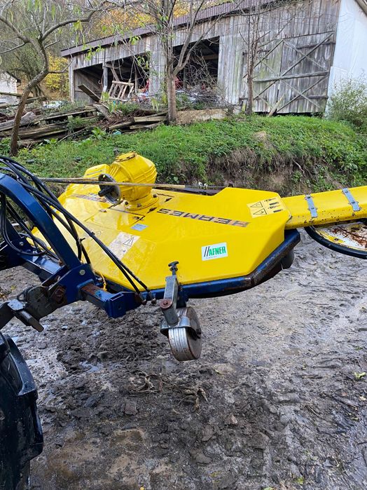 Kosiarka tłuka Hermes sadownicza rozkładana hydraulicznie