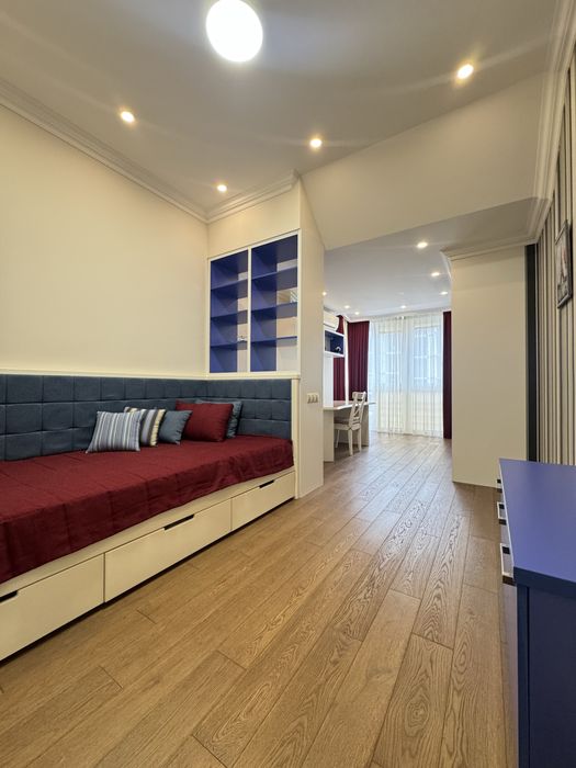 Продаж 4-х кімнатної квартири 140м2 Голосіївський Торг