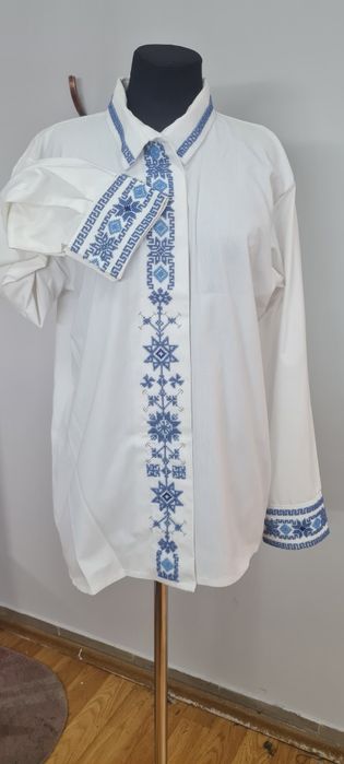 Чоловіча вишита сорочка