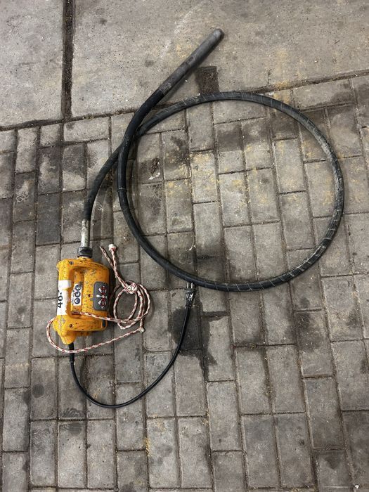 Wibrator do betonu ENAR AVMU