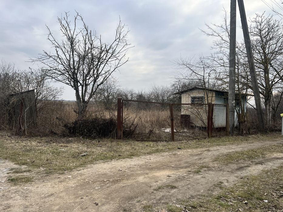 Продам ділянку з вагончиком с.Артемівка (дачний кооператив).