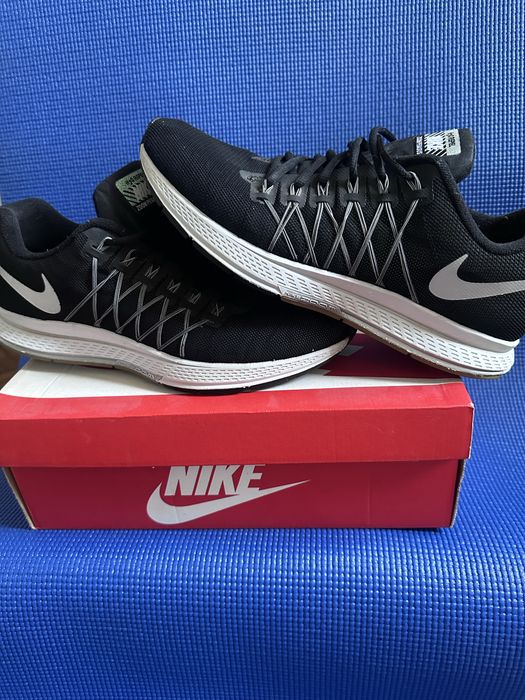 Продам кроссовки NIKE  ZOOM PEGASUS 32  ,H2O
