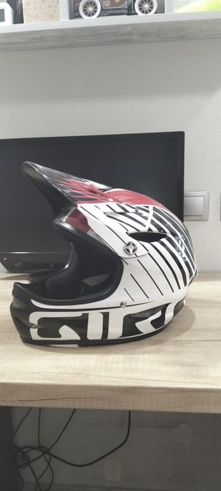 Шолом фулфейс giro carbon