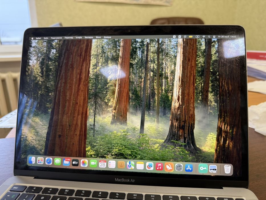 Продам MacBook Air М1, 2020