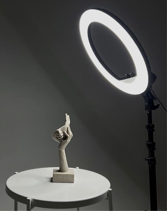 Кільцева LED лампа