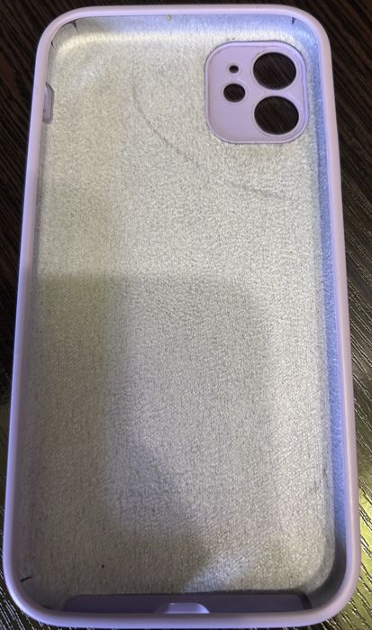 Продам чехол на IPhone 11