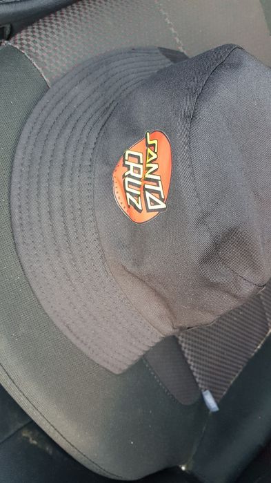 Chapéu Impermeável com Logo Santa Cruz