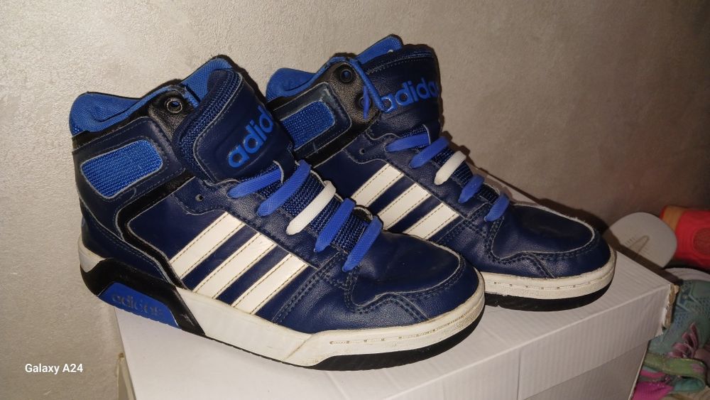 Кроссовки, Ботинки для мальчика 35 размер.