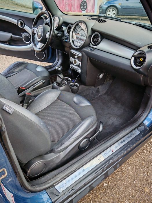 Mini Cooper S  2010 (livro revisões)