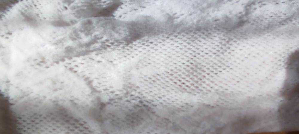 Koronkowe, białe, siatkowe rajstopy