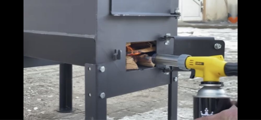 Буржуйка, піч бліндажна, піч на дровах, дровокол, тепло в оселю