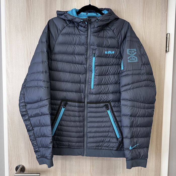 Оригінальна куртка Nike LeBron Hybrid Down розмір М