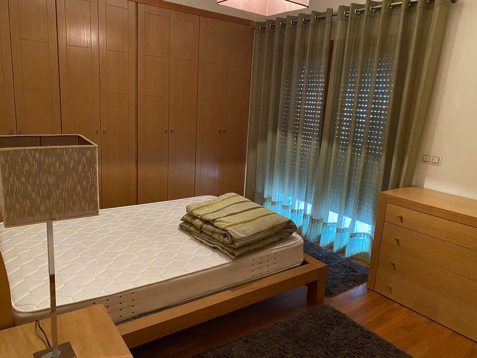 Alugo apartamento  t3 colinas do cruzeiro disponível a partir de agosto / setembro