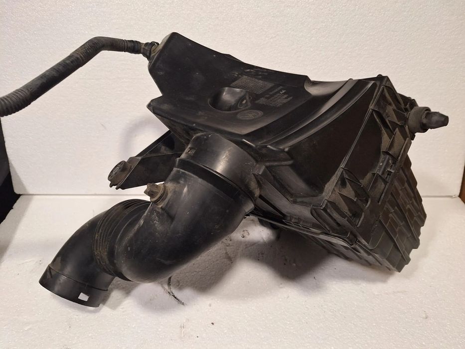 VW MULTIVAN T5 T6  OBUDOWA FILTRA POWIETRZA  7E0129601 7H0129620