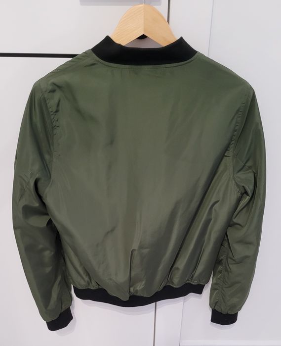 Kurtka damska- bomberka