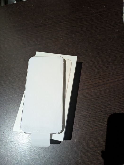 iPhone 13  novo (com garantia)