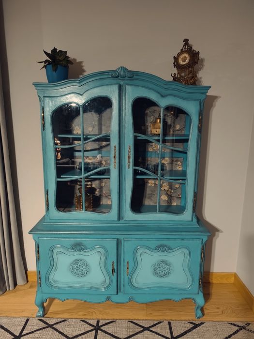 Witryna szafka  komoda vintage, styl ludwikowski, ręcznie odnawiana.