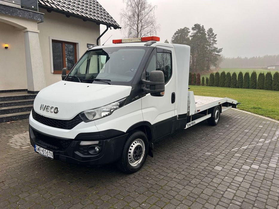 Iveco 35S15  IVECO Daily 35S15, laweta NPS, Webasto, poduszki, tachograf stan bdb!