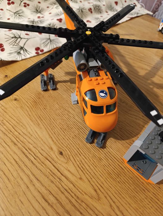 Sprzedam zestawy lego 60034;60056;60158;60159;60164