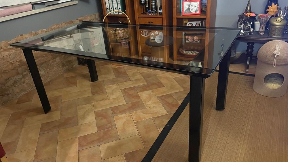 Mesa de sala de vidro