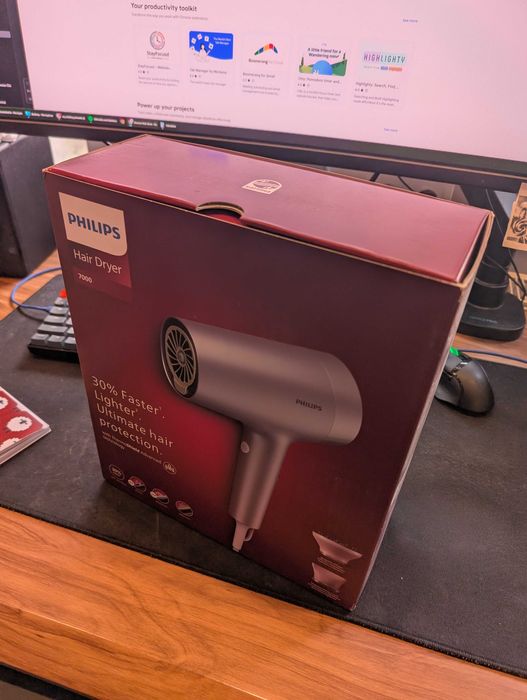 Фен Philips серії 7000 BHD720/10
Фен Philips серії 7000 BHD720/10