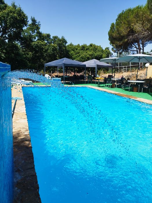 Espaço para evento privado com piscina e churrasqueira  para dias de semana ( Segunda a sexta)apenas 27km de Lisboa.