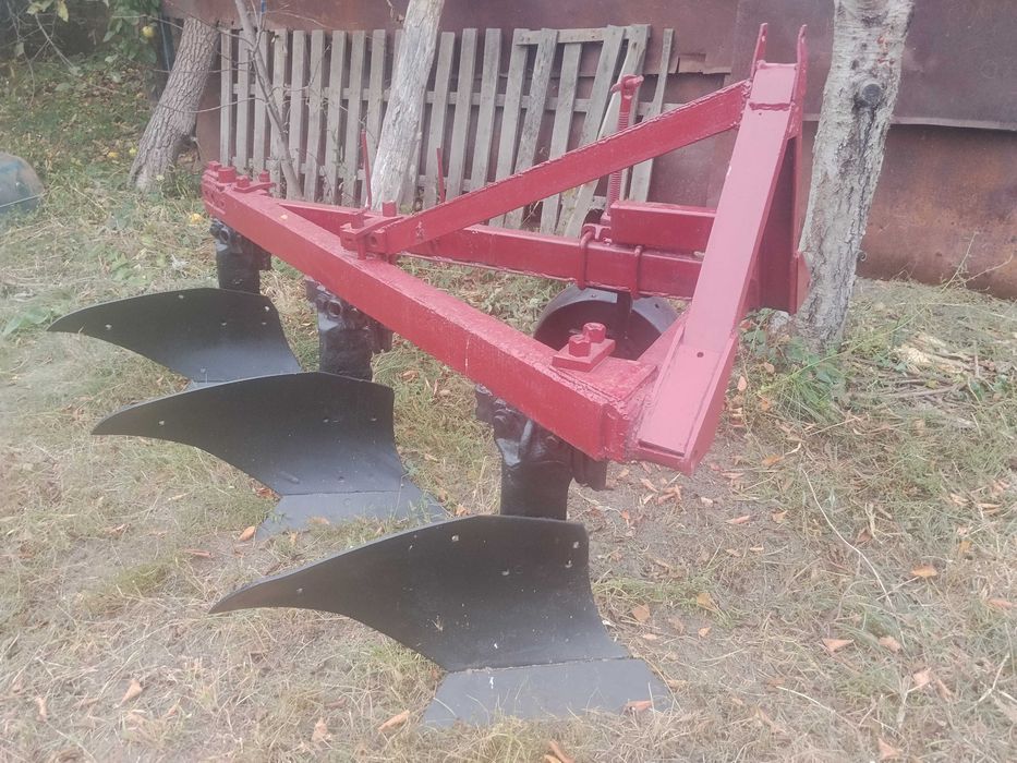 Продам плуг.