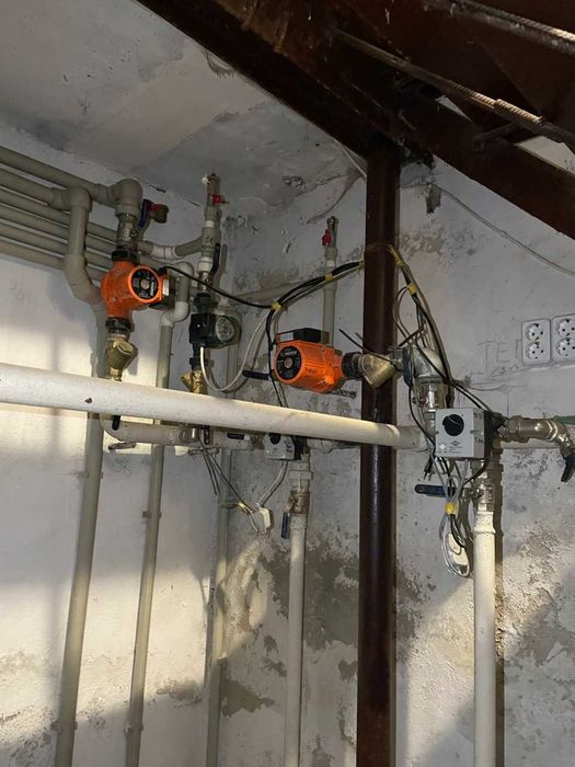 Продам нежитлову будівлю під магазин / комерцію в смт Калинопіль