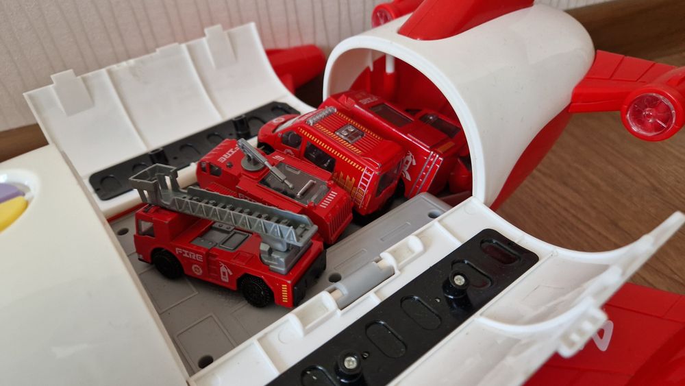 Літак гараж, самолёт гараж, літачок великий з машинами