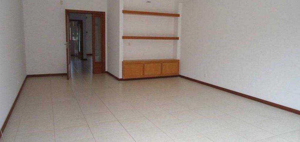 Moradia T4+1 em São Félix da Marinha - Vila Nova de Gaia