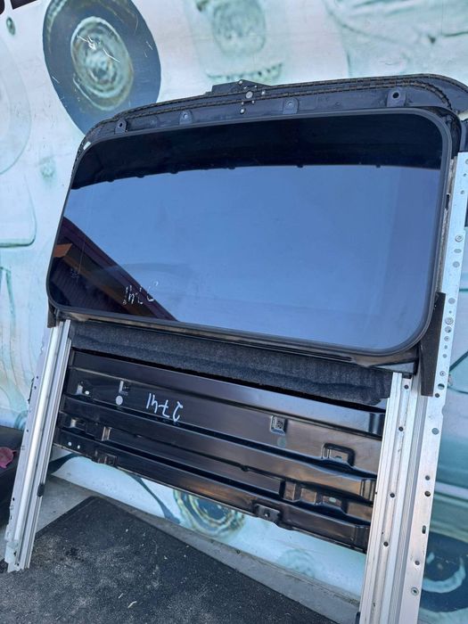 Mitsubishi Outlander XL Люк в зборі 06-12 року