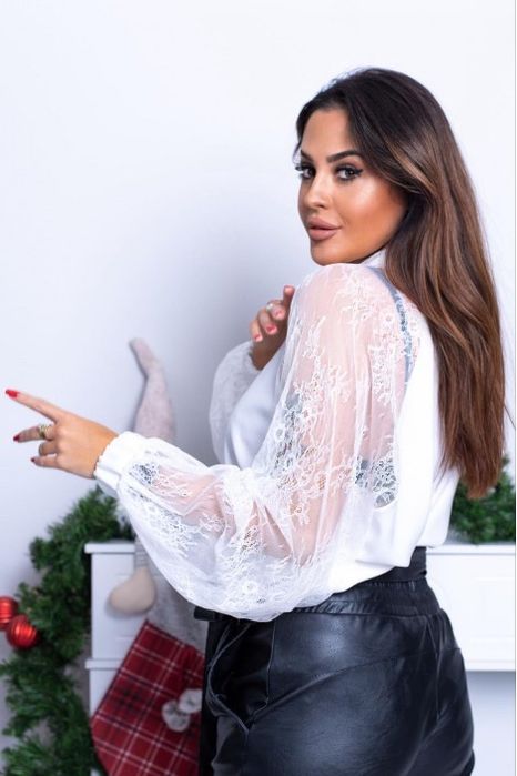 Koszula premium La blanche koronkowe bufiaste rękawy na duży biust