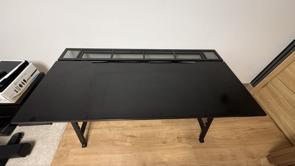 Secretária gaming IKEA UTESPELARE preta 160x80 cm