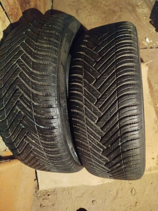 Продам всесезонну гуму205/55/16
