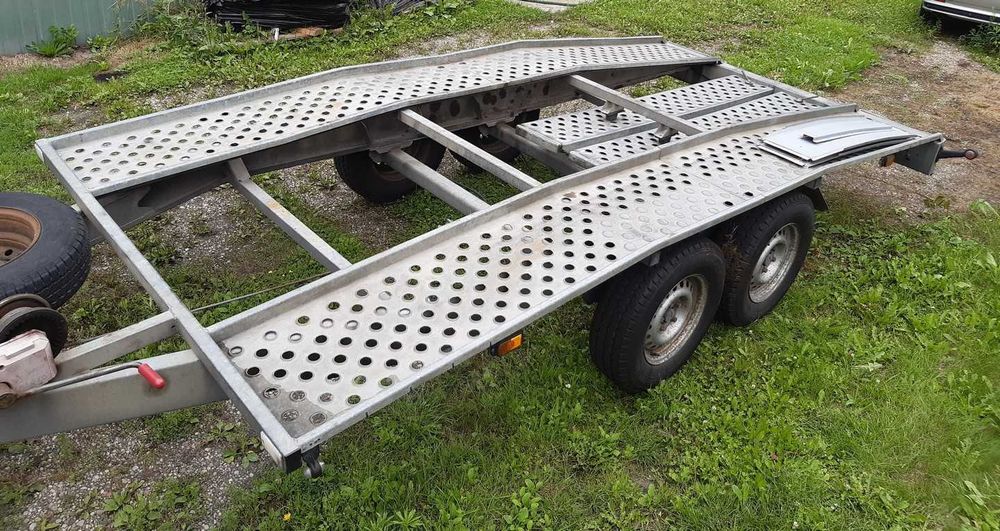 LAWETA wynajem przyczepa laweta dmc 2000kg ładowność 1600kg