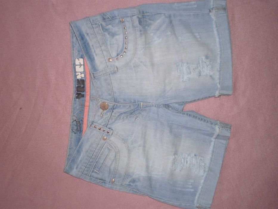 nowe jeansowe spodenki