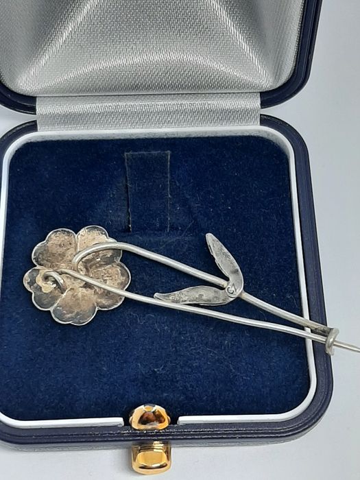 Broszka ze srebra, srebro 925