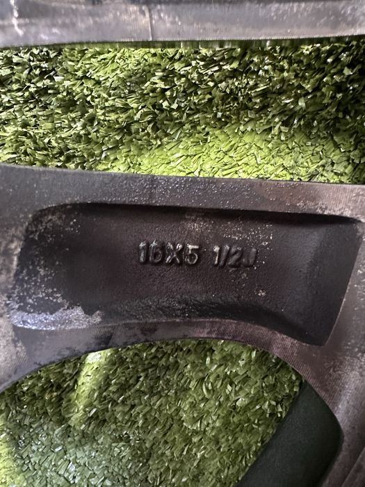 Диски 4/100/ R16 5,5J ET40 ЦО54 Mazda